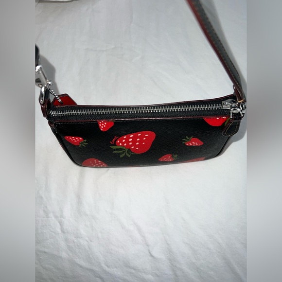 Coach Nolita 19 With Wild Strawberry Print - Picture 10 of 10